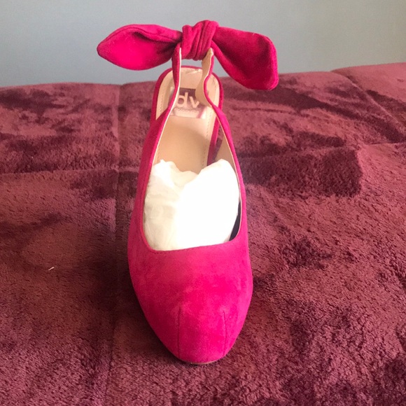 Pink 4” Heels - Picture 2 of 6